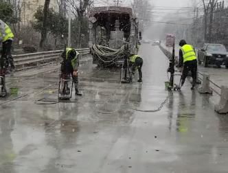 公路钻孔施工视频